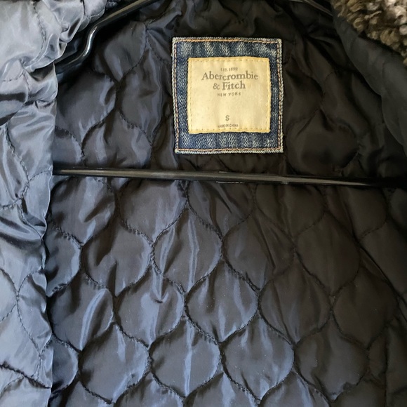 Abercrombie Denim Sherpa Puffer Jacket - Picture 4 of 4